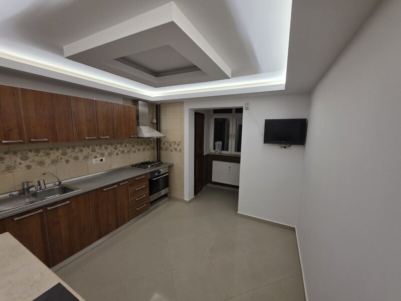 Dristor, 10 minute metrou si parc IOR, Ramnicul Valcea, benzinaria mall,