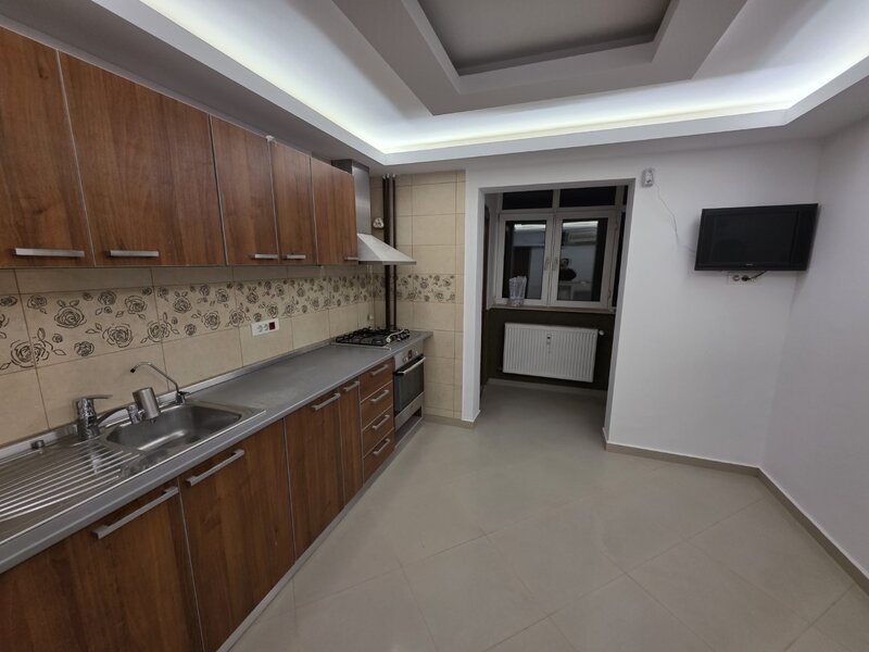 Dristor, 10 minute metrou si parc IOR, Ramnicul Valcea, benzinaria mall,